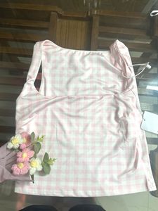 Cute Pink Gingham Crop Top with tag