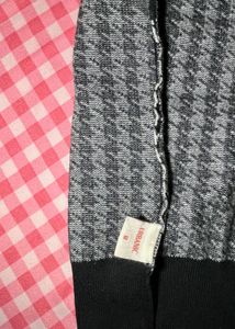 Houndstooth Sweater Vest - Chic &amp; Stylish