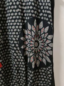 Unique Sleeveless Printed Blouse