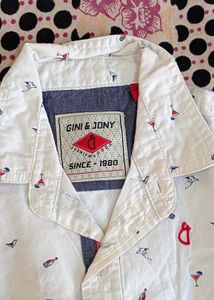 Sale🎊🎉kids branded white shirt