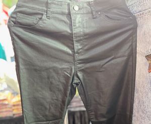 H&amp;M Black Coated Skinny Jeans