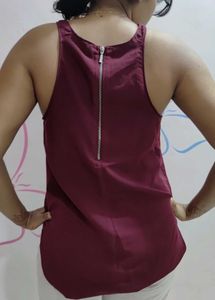Chic Burgundy Sleeveless Top