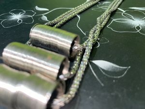 5 elegant neck pieces, 2 hair accessories and a pi