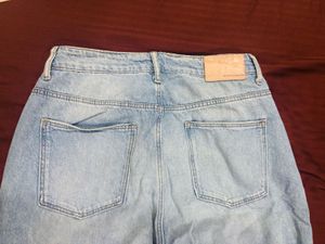 Light Wash blue Jeans