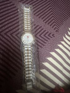 LG Water Resistant Silver Chain Watch Unused
