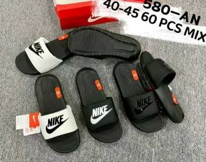 ORIGNAL NIKE SLIPPERS