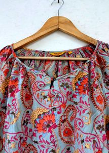 Beautiful Paisley Print Kurta