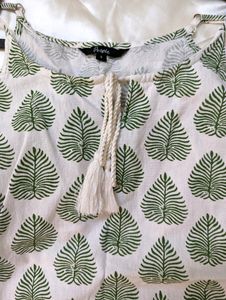 White Sleeveless Printed Top From People