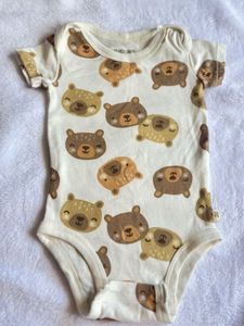 Adorable Bear Print Baby Bodysuit