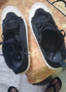 good shoes only 3 time wearing