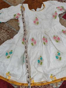 frog with pant white and multi colour