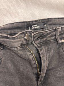 Women's Grey Skinny Mid Waist Jeans