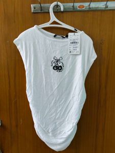 Westside Off-white Tee w Tag