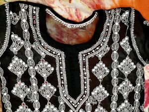 CHIKANKARI Exquisite Black Embroidered Kurta