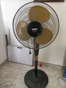 USHA Three Fan Speed Modes Black | 40 cm