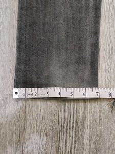 2000s Y2k low rise jeans Waist 28