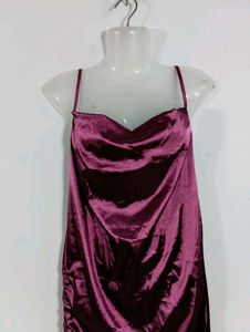 brand new (urbanic)Satin Ruched Midi Dress