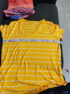 Old Navy T-Shirt