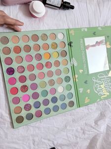 eyeshadow pallet