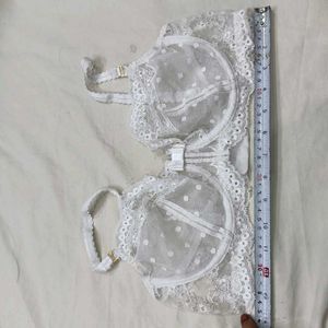 🪔 Elegant White Lace Bra