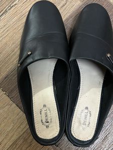 Black Wedges🔥( Price Drop🥳)