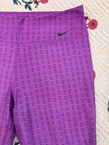 Nike Capri Leggings