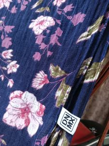 Combo Of 2 Branded Beautiful Scarfs For Women 💙🤍