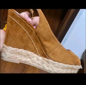 Flate Heel