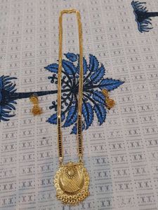 Elegant Gold Mangalsutra Set