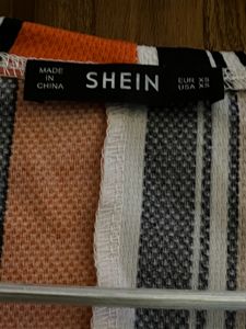 Tri Colour Outer Shrug