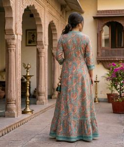 Beautiful Paisley Print anarkali