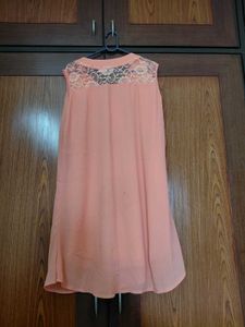 Peach Lace Detail top with sleeves attachable