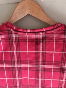Red Gingham plaid T-Shirt