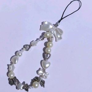 White pearl phone charm 🤍✨