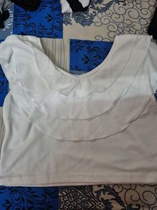 Chic White Ruffled Top