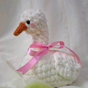 Cute Crochet Swan Plush Toy