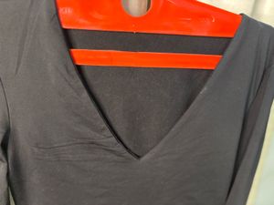 Black V-Neck Long Sleeve Top