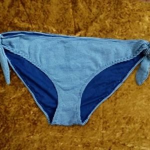 Imported Textured Bottom
