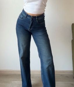 Women's Dark Wash Straight Leg Jeans