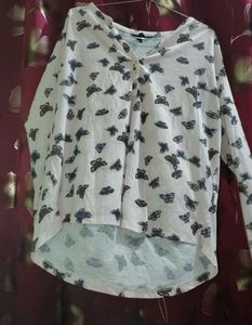 Chic Butterfly Print Long Sleeve Top