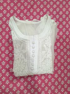 Elegant White Chikankari Kurta