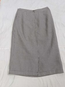 Chic Checkered Skirt