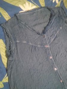 Sleeveless Button-Up Tunic Top