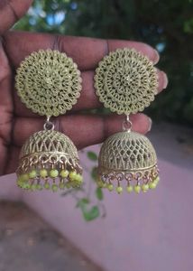 Green colour Jhumka Earrings💚