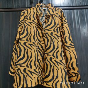 Tiger Print Shirt ,Size Is Xl