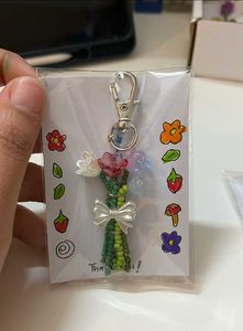 Beaded Flower bouquet Keychain 💐