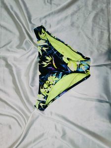 🇳🇿💫🎀Tropical Print Bikini Bottoms