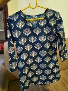 Blue &amp; White Print Kurta
