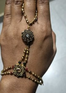 Elegant Hand Chain Bracelet