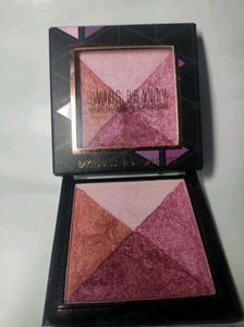 Swiss Beauty Baked Highlighter + Blush